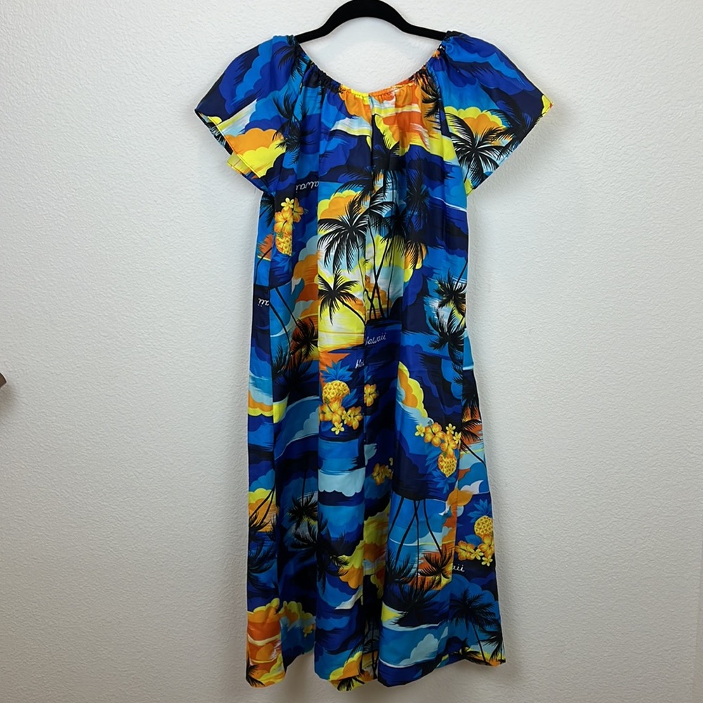 Vintage Hilo Hattie Hawaiian Dress- Large— Made in Hawaii